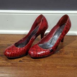 Gianni Bini Red Snakeskin Heels